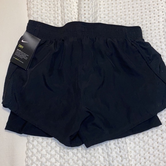 NWT Nike shorts - Picture 4 of 4